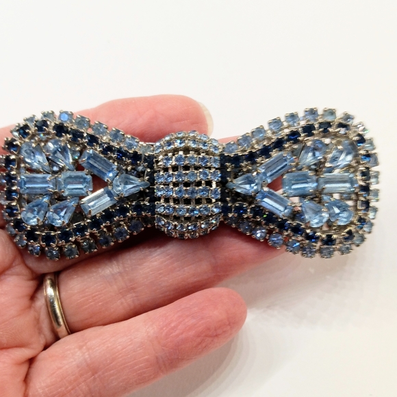 Jewelry - Big Vintage Beautiful Blue Rhinestone Bow Brooch